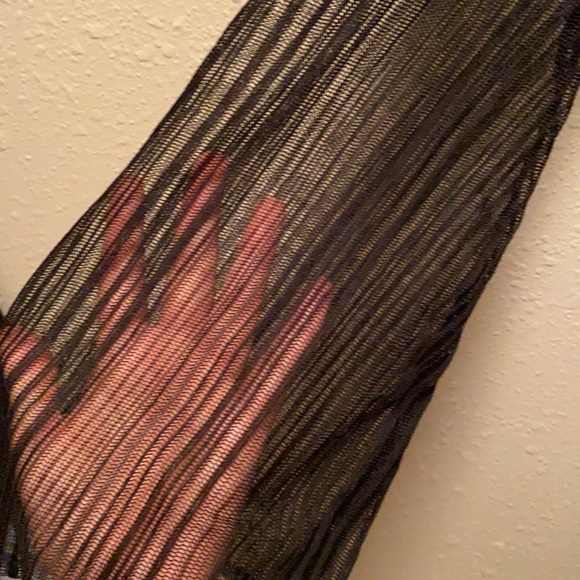 Black - Picture 3 of 5